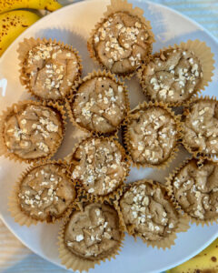 banana oat muffins