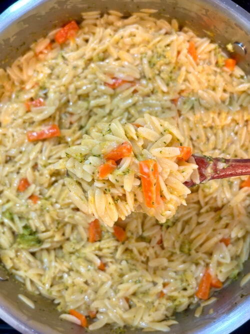 one-pot broccoli carrot orzo