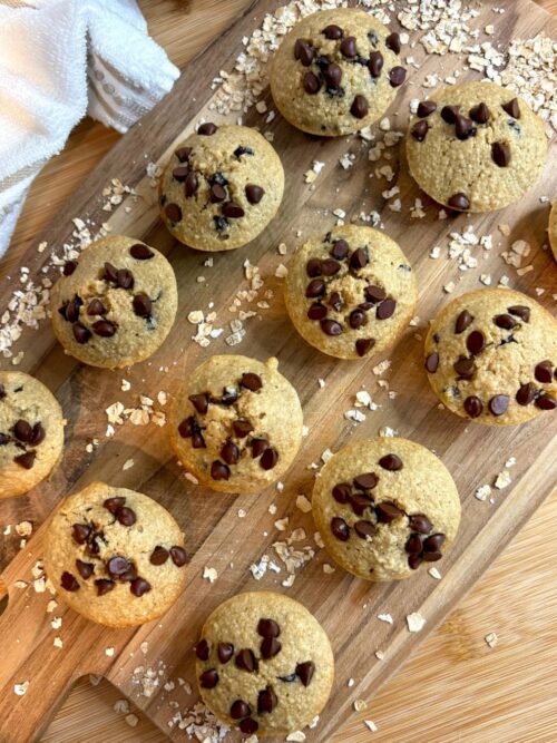 mini chocolate chip oat muffins