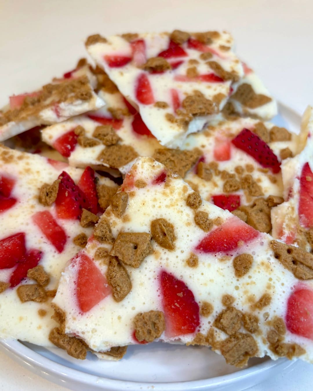 strawberry cheesecake bark